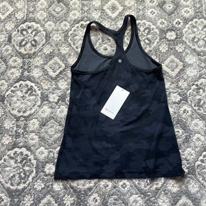 Lululemon camo tank top comes with tag
